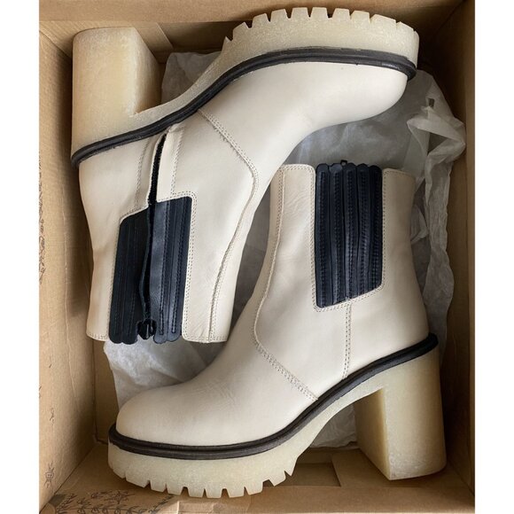 Free People $188 James Chelsea Boots in White Leather NEW IN BOX SOLD OUT STYLE - Picture 5 of 7
